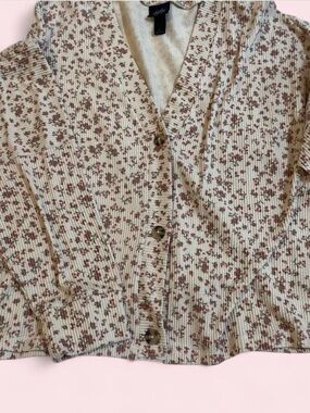 Daytrip Cream Ribbed Button-Down Top with Mauve Floral Print